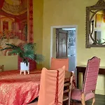 Les Castelets By Melrose * Barbeville