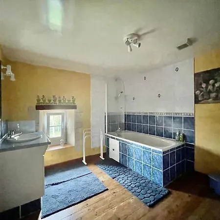 Les Castelets By Melrose Hébergement de vacances *