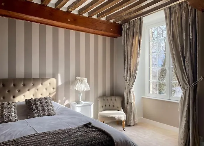 Les Castelets By Melrose Barbeville